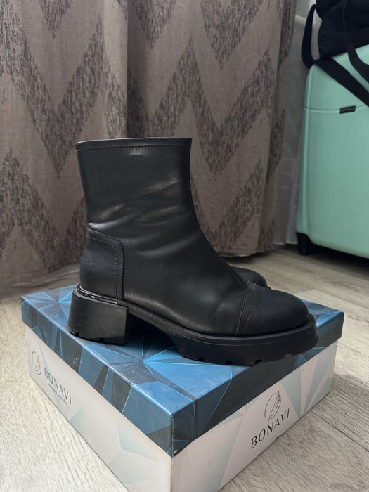 Продам обувь женскую
