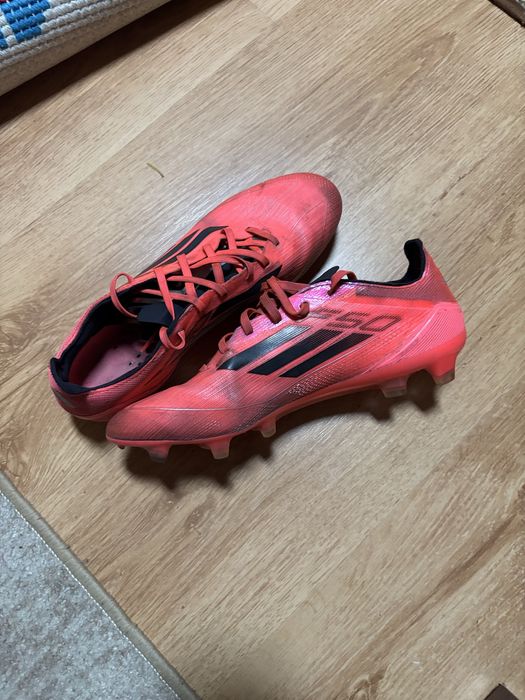Бутонки F50 red pro