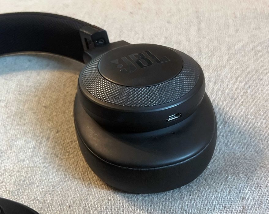 Casti JBL E65BTNC Bluetooth Noise Cancelling Negre