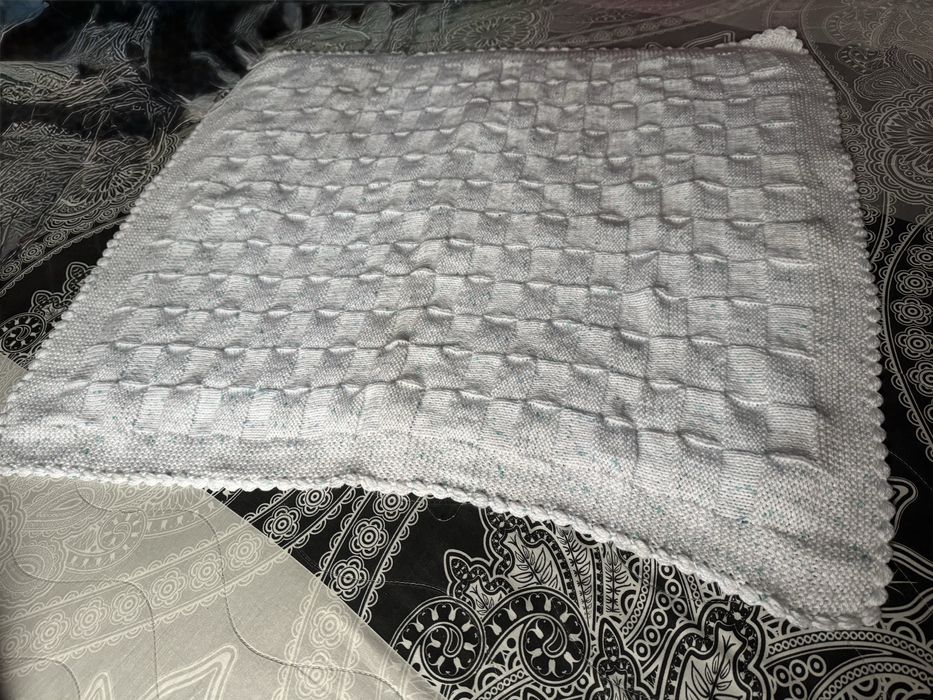 ръчно изработен  бебешко одеяло