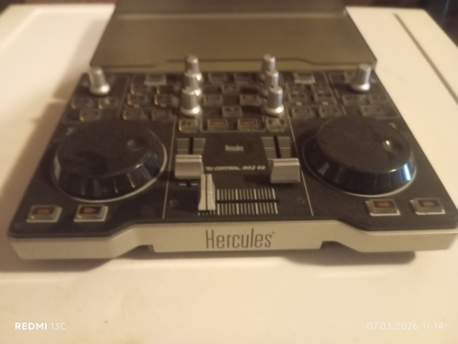 Consola Hercules DJ control mp3 e2