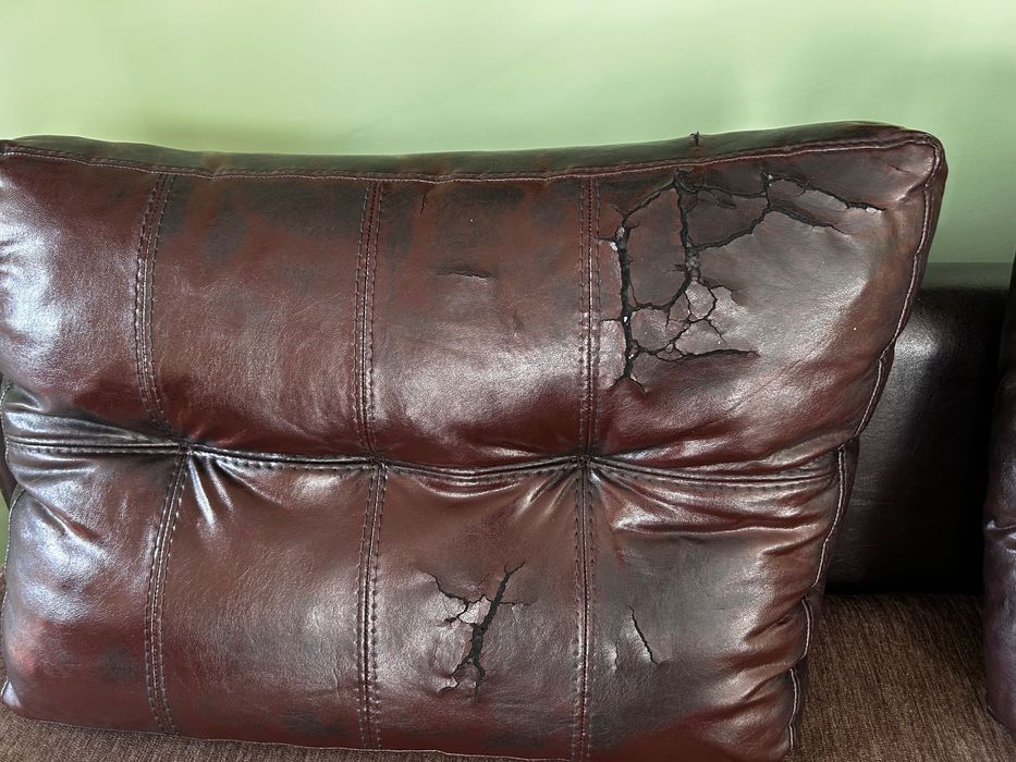 Диван 290см Мека мебел