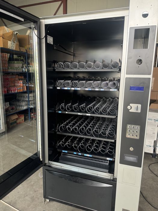 Automat vending vitrina automata snak sucuri si dulciuri