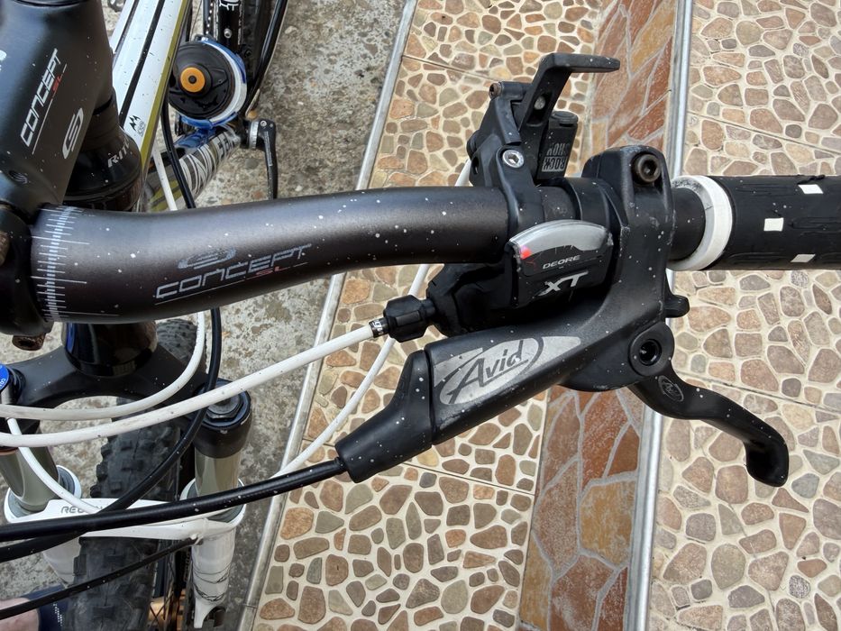 MTB Univega 26 - RockShox Recon Gold (aer) - Shimano XT - stare foarte bună