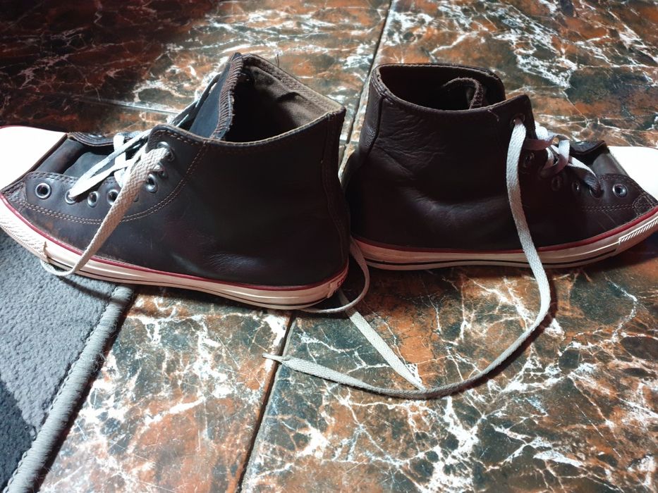 Converse maro de piele