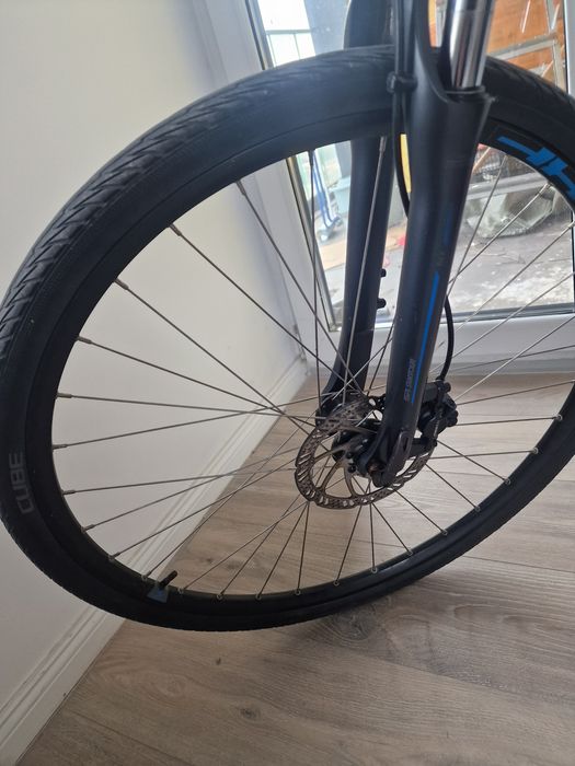 Bicicleta cube nature hpa