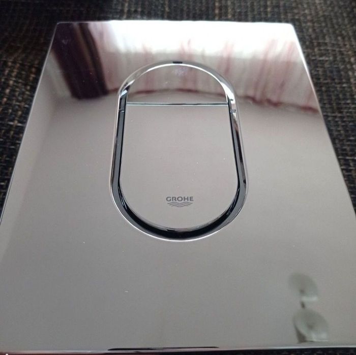 Placa de actionare Grohe Arena Cosmopolitan 38844000, dublu spalare, 1