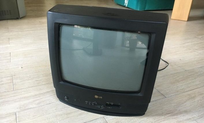 Телевизор LG CF-14F69