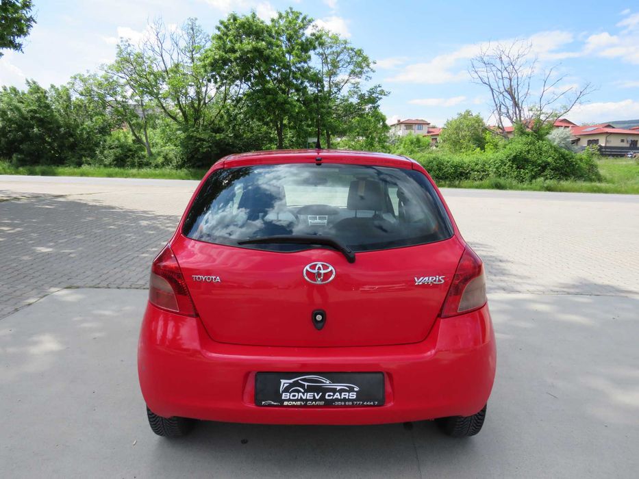 Toyota Yaris 1.0i Ръчка