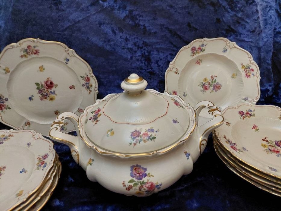 Столовый на 6персон