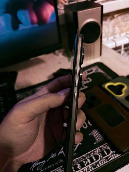 Realme GT 6 - 16/512