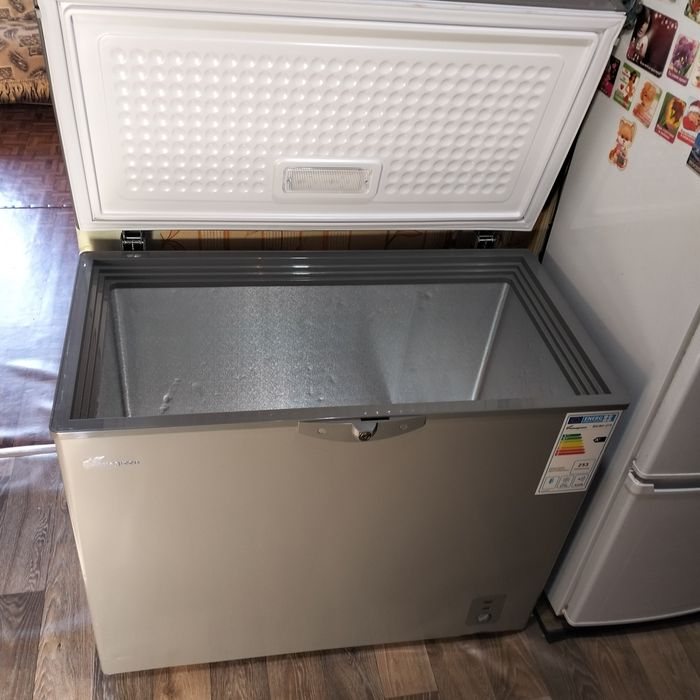 Морозильник Almagreen. V=275л.