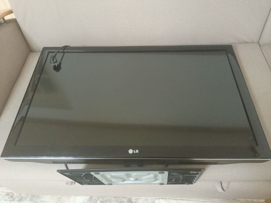 Продается телевизор LG
