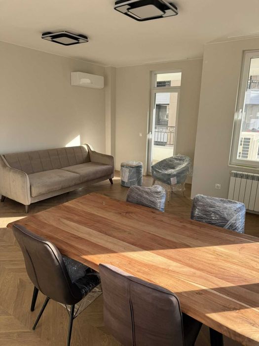 Даваме Под Наем Тристаен Апартамент В Кръстова вада