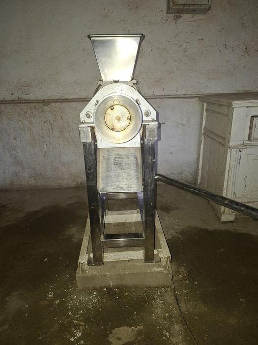 соковыжималка soatida 500 kg chiqaradi, original