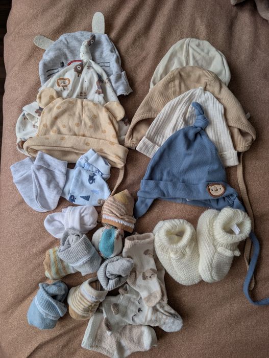 Vând lot haine bebeluși (45 piese), mărimea 56