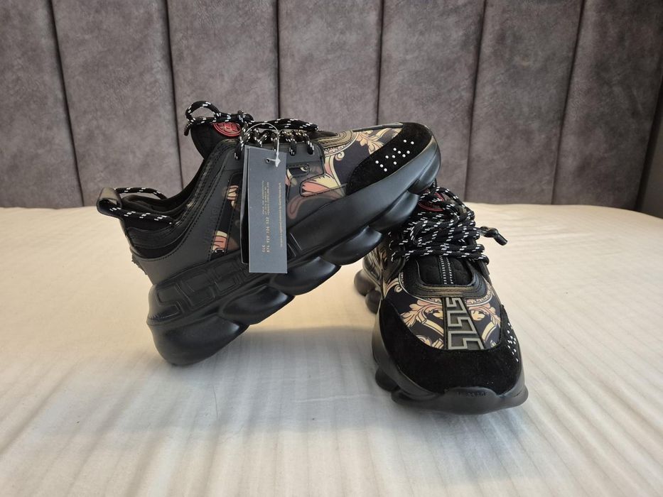 Versace Chain Reaction