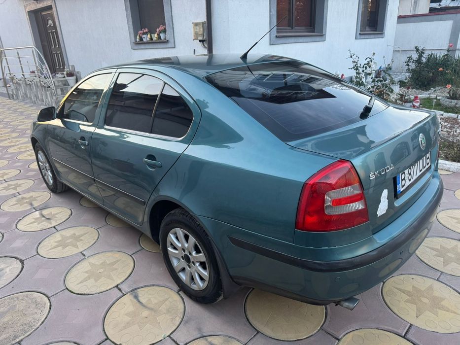 Vând skoda Octavia 2 1.6benzina