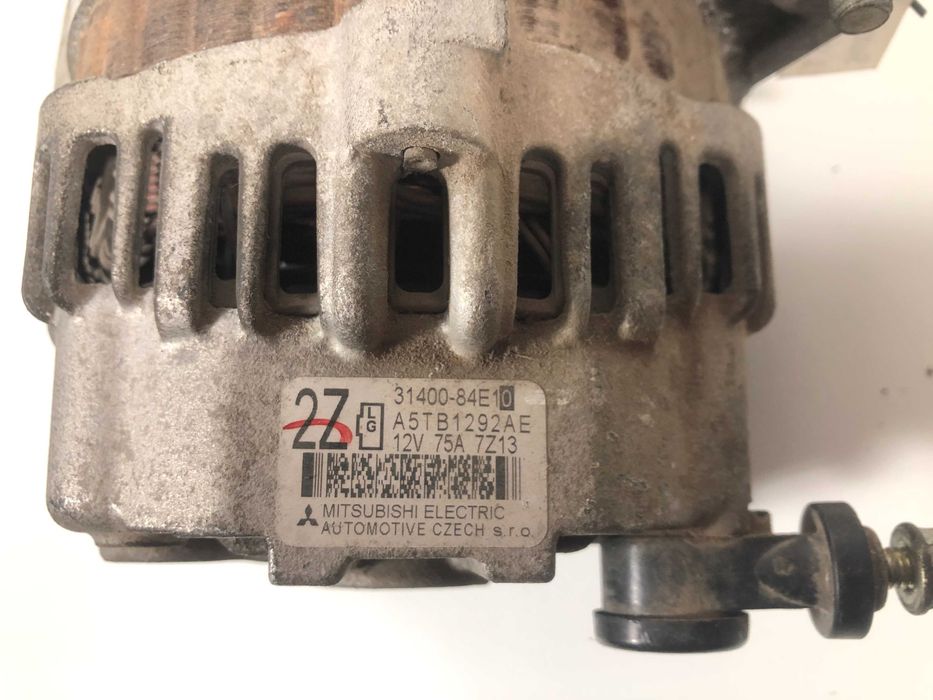 Генератор Suzuki Splash 1.0 2008г