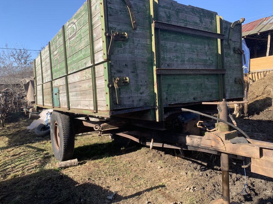 Remorca dupa tractor