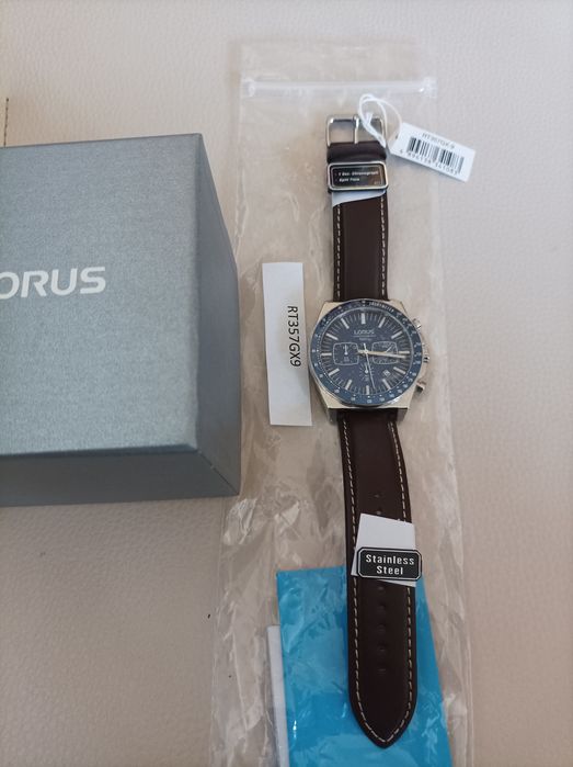 Продавам мъжки ръчен часовник хронограф Lorus