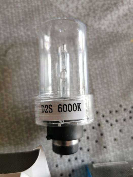 Ксенон и баласт за субару легаси 2007г