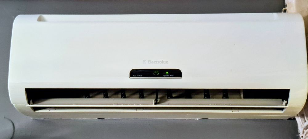 Климатик Electrolux EXS09HC1WE