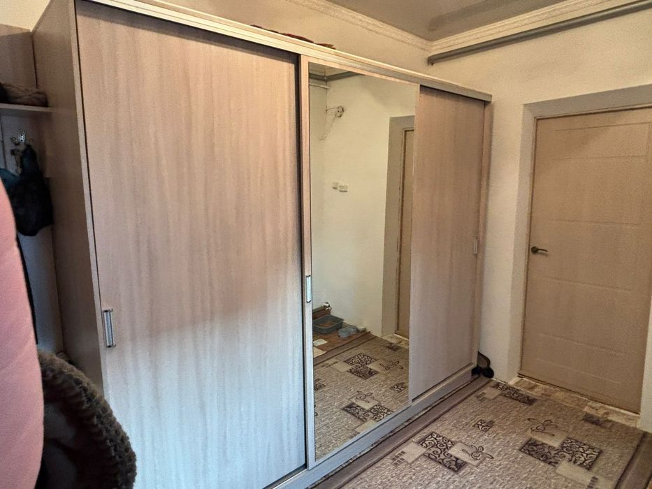 Срочно продам шкаф купе