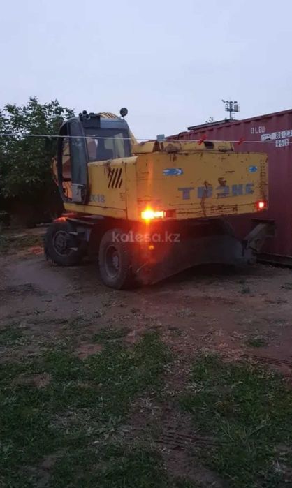 ТВЕКС 18 экскаватор