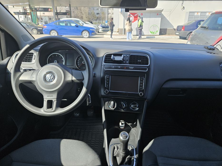 VOLKSWAGEN Polo 2011 — imagine 5