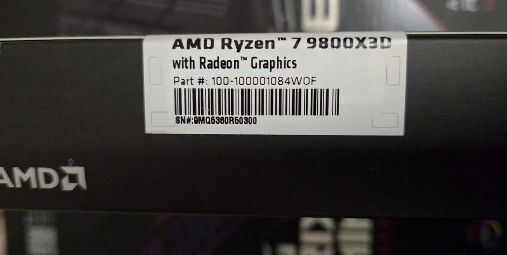 Procesor AMD Ryzen 7 9800X3D box sigilat