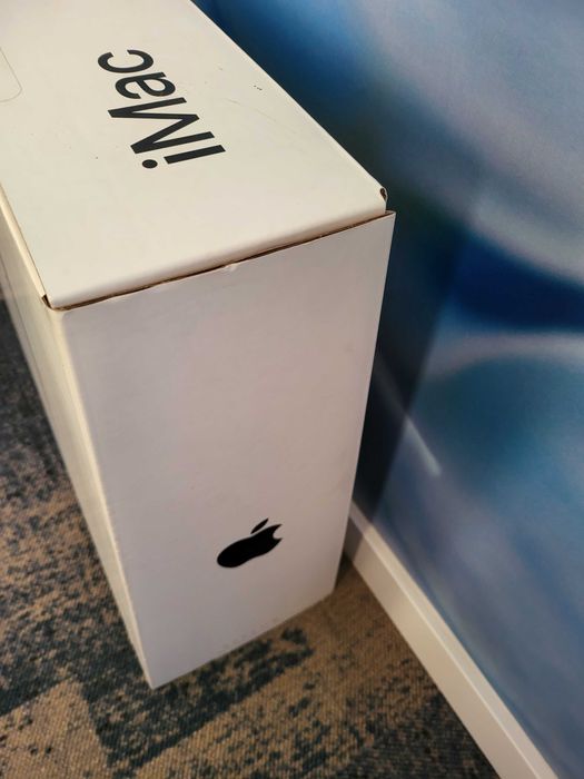 iMac display 21,5 inch 4K cu 1 Tb ssd/8 gb Ram Intel i5 ca nou