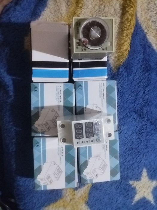 Реле напряжения ва таймер секундомер сотилади 20 дан зиет бор