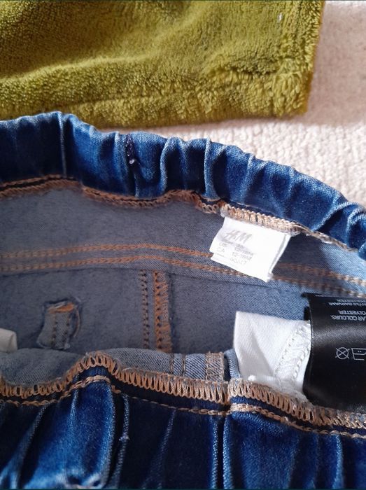 blugi baiat baietel pantaloni raiati h&m 12 18 luni 1 2 ani 
hanorac p