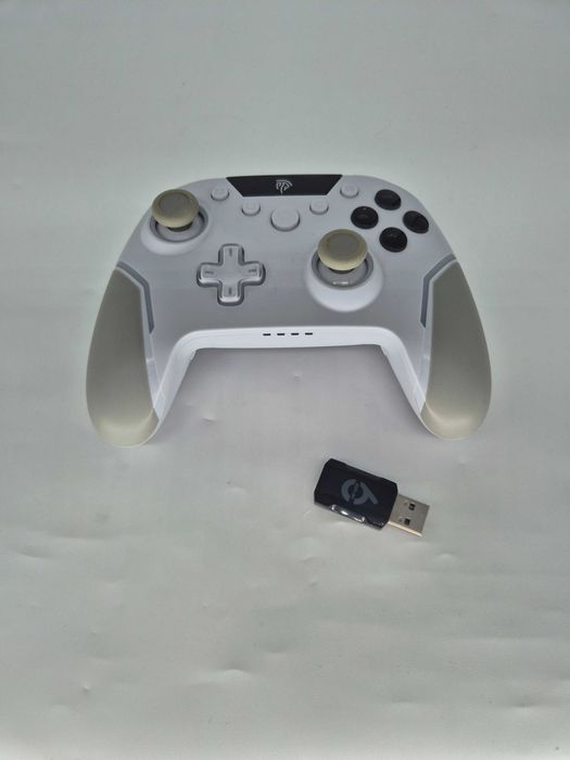 [REDUCERE-75%][GARANTIE 1 AN] Controller wireless PC EasySMX X20 RGB
