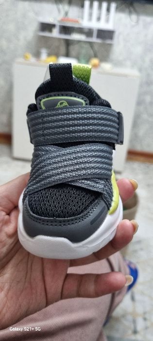 Детские кроссовки 22 размер