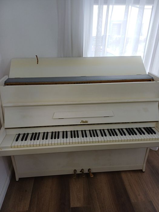 Pianină Rösler albă-stare bună, mecanism curat