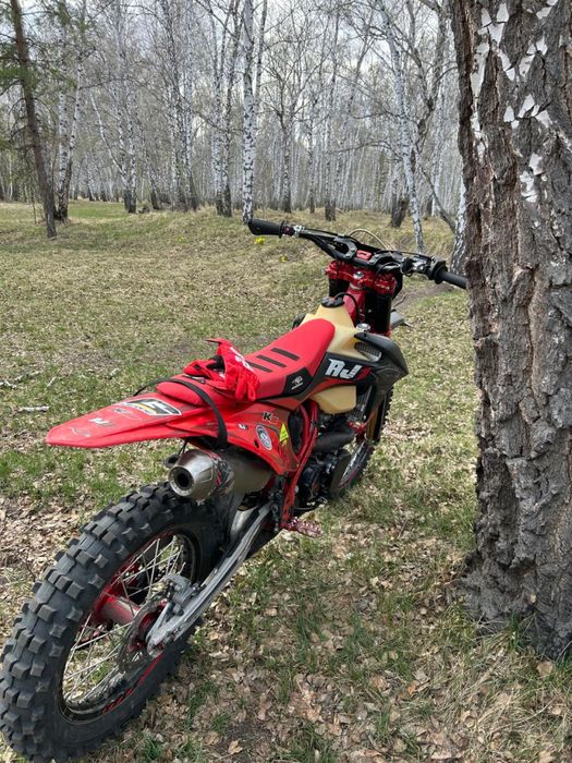 Продам эндуро мотоцикл Aj1