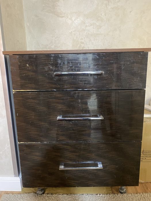 Шкаф кухонный