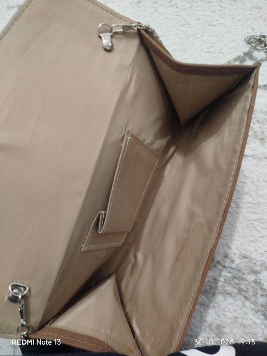 Дамски чанти тип Клъч