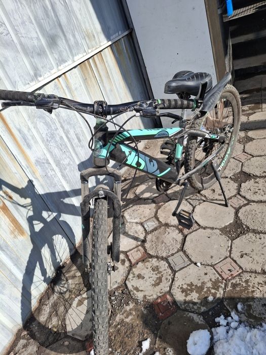 Продам велик и самокат