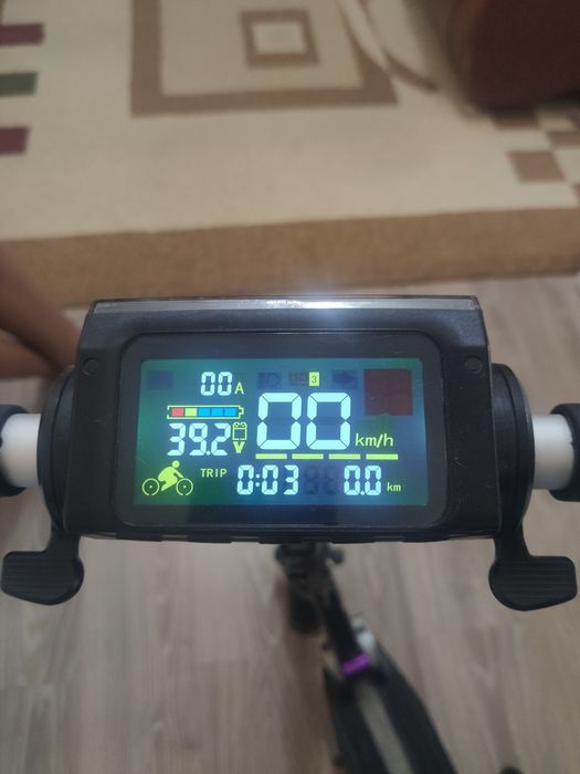 Продается электро самокат