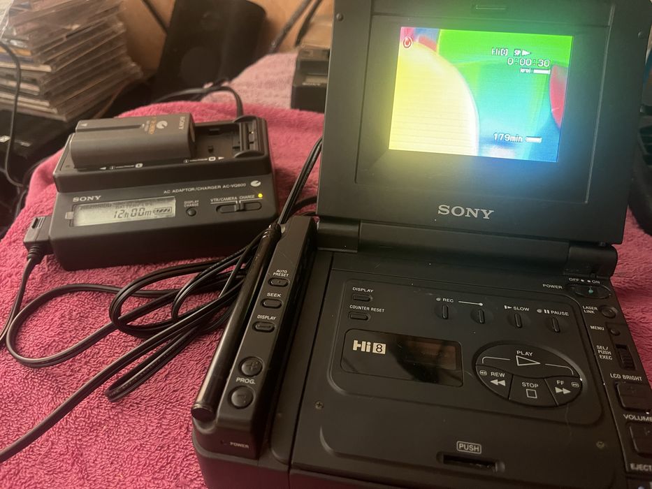 Sony walkman hi 8 cu tuner !
