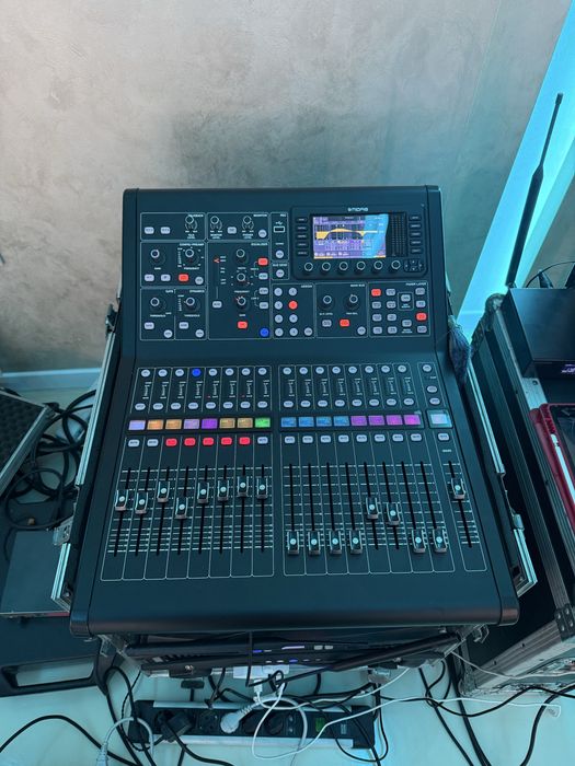 Midas M32R live nu Dynacord ,Electrovoice