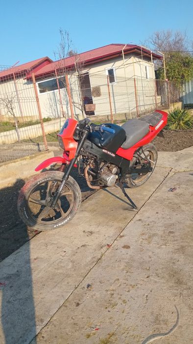 Vand sau schimb motor de 250 4t cu masina de camp sau cu cross