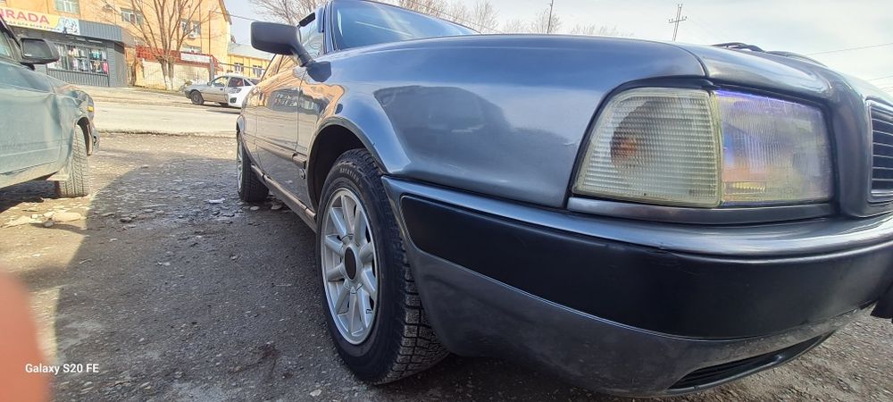 Авто ауди 80 б 4