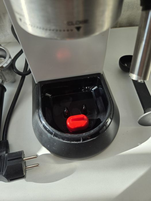 Кафемашина Delonghi Dedica