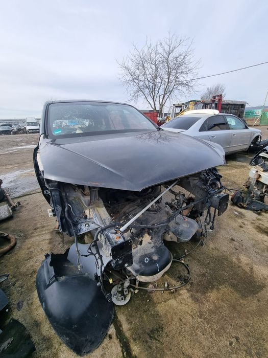 Dezmembram Hyundai Santa fe 2.2 crdi