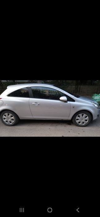 Vând Opel Corsa D