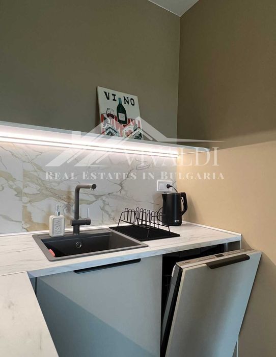 Дава се под наем Двустаен апартамент в к.к. Св.Св. Константин и Елена - 60 кв.м за 800 € - Снимка #5